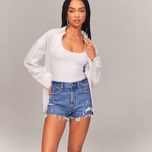 Curve Love High Rise Mom Short ‘Medium Ripped Wash’